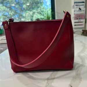 Portland Leather Red Shoulder Bag Luxurious Sophistication